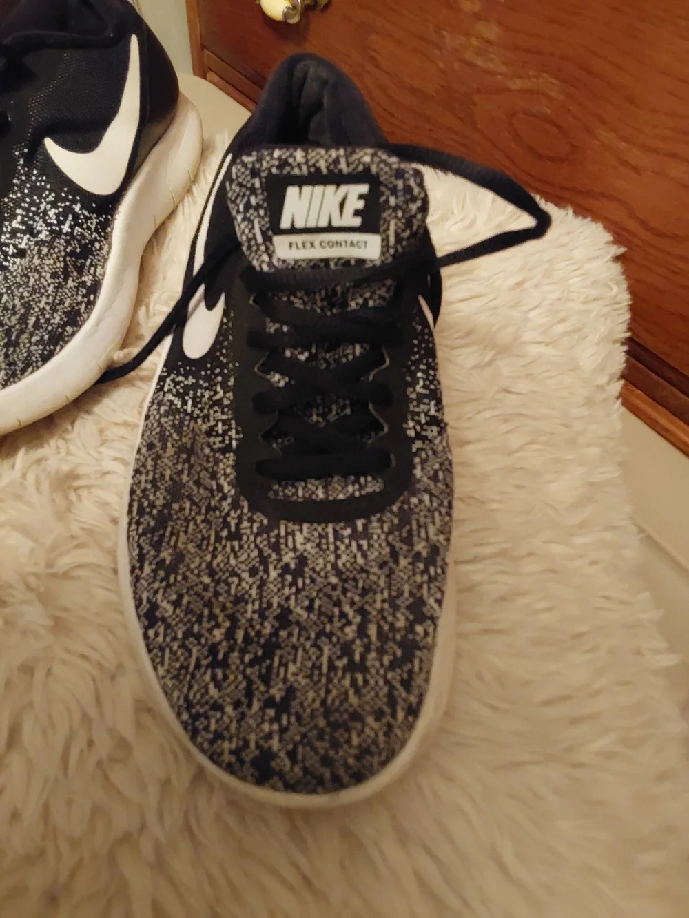 Nike Women’s Black/White Knit Running Shoes